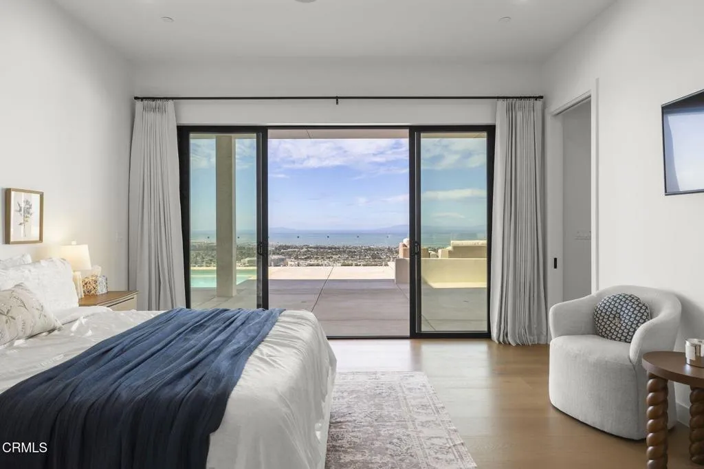 73-web-or-mls-UpmarketMedia-3254Break-02