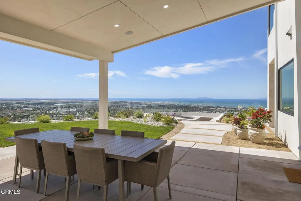 128-web-or-mls-UpmarketMedia-3254Break-2