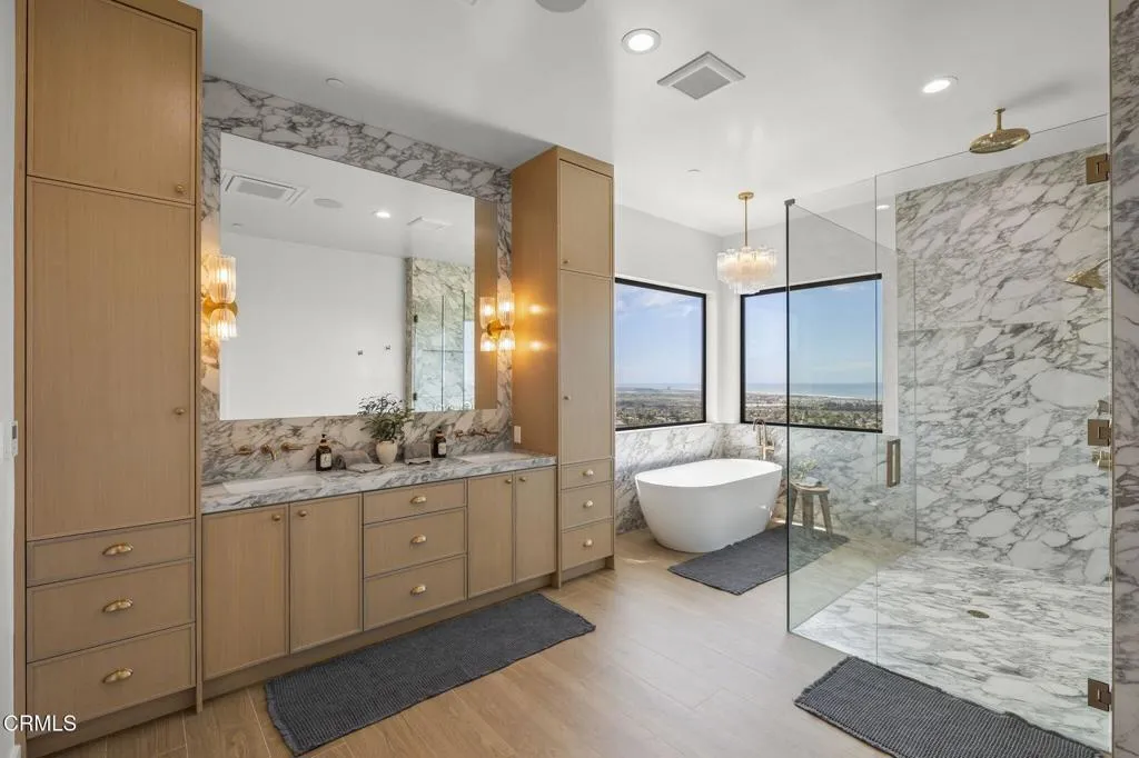 95-web-or-mls-UpmarketMedia-3254Break-11