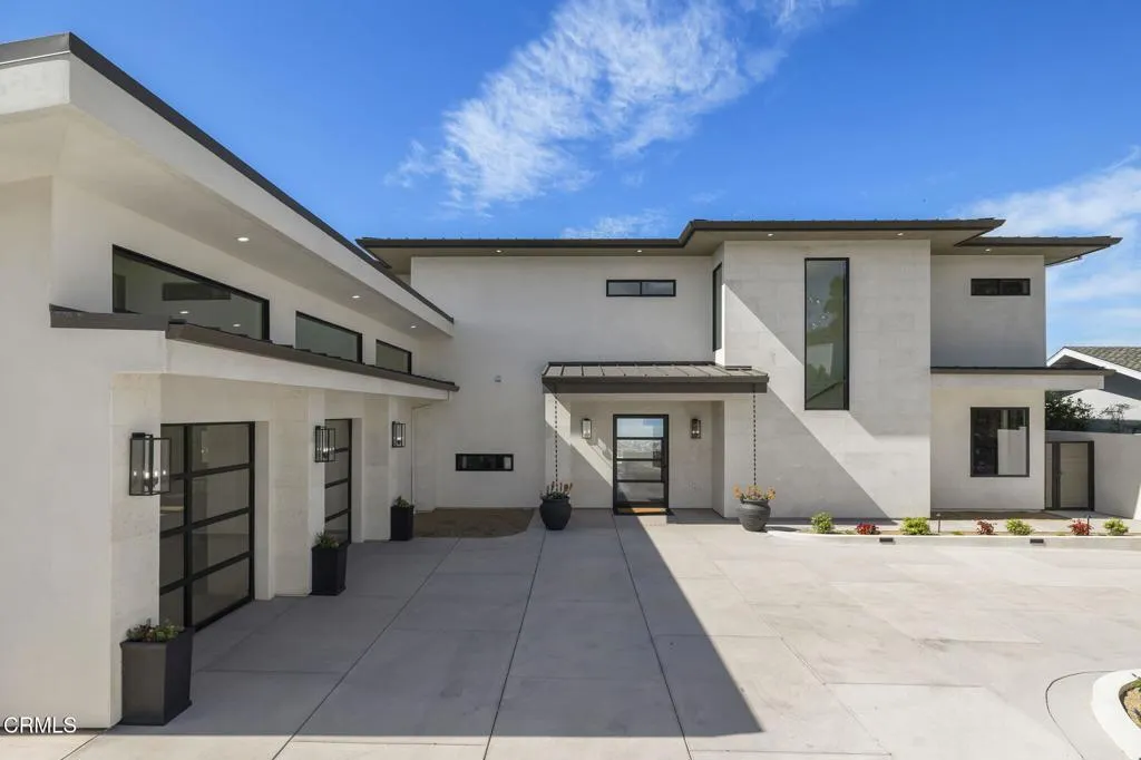 40-web-or-mls-UpmarketMedia-3254Break-00