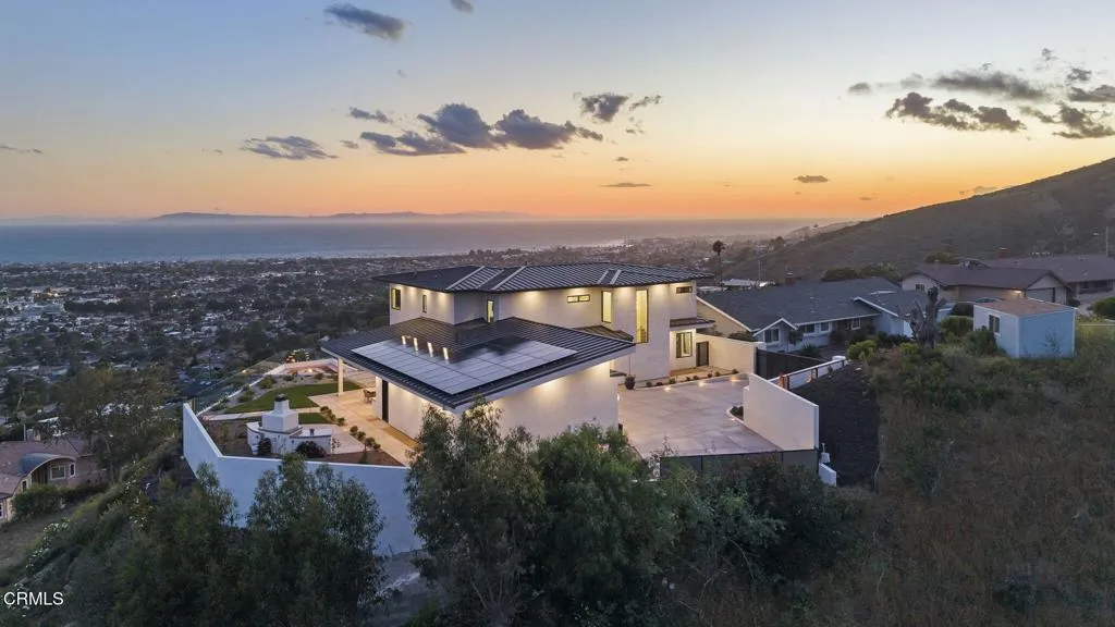 4-web-or-mls-UpmarketMedia-3254Break-twi