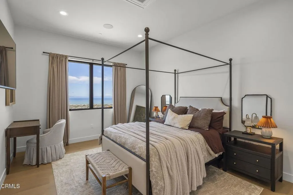 110-web-or-mls-UpmarketMedia-3254Break-1