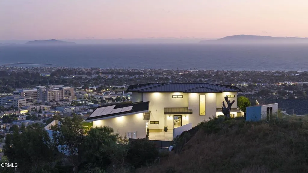 6-web-or-mls-UpmarketMedia-3254Break-twi