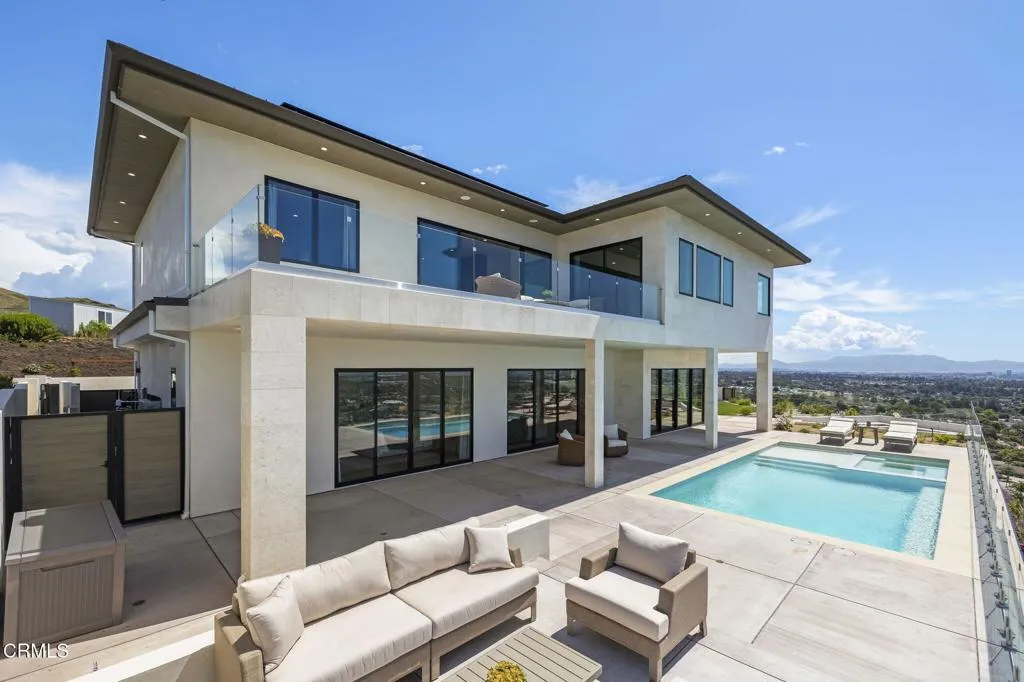 148-web-or-mls-UpmarketMedia-3254Break-3
