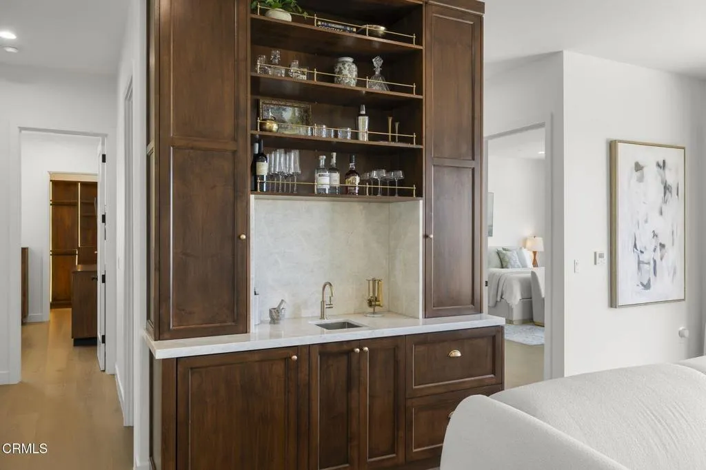 89-web-or-mls-UpmarketMedia-3254Break-09