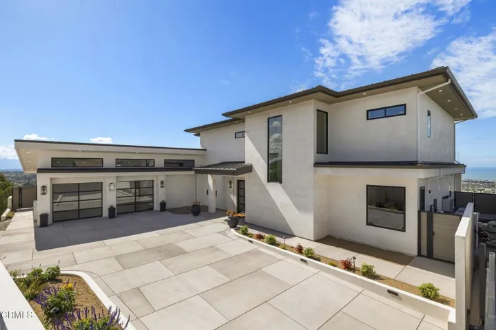 38-web-or-mls-UpmarketMedia-3254Break-01