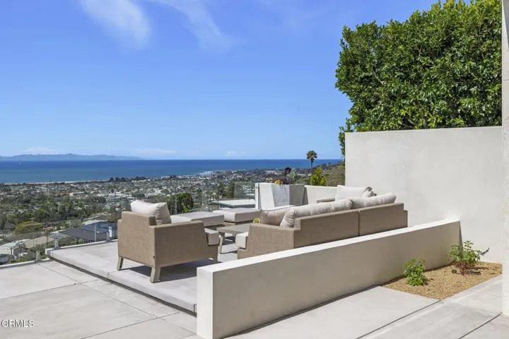 145-web-or-mls-UpmarketMedia-3254Break-3