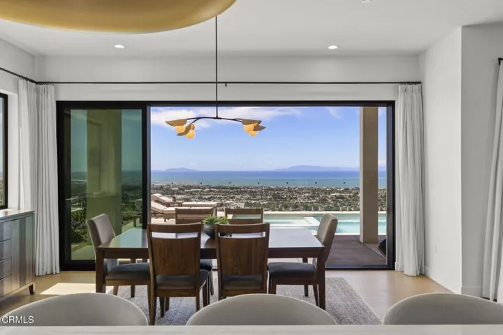63-web-or-mls-UpmarketMedia-3254Break-25