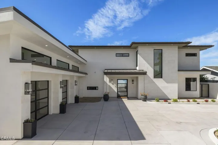 40-web-or-mls-UpmarketMedia-3254Break-00