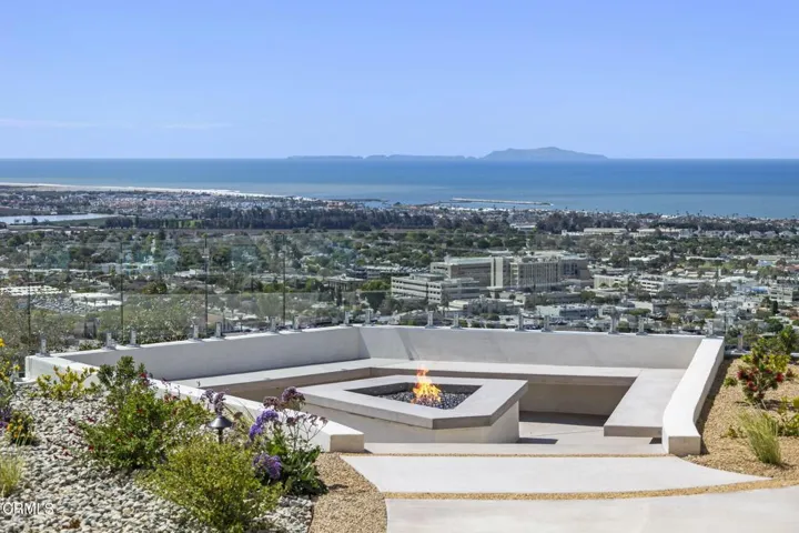 136-web-or-mls-UpmarketMedia-3254Break-3