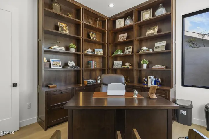 82-web-or-mls-UpmarketMedia-3254Break-05