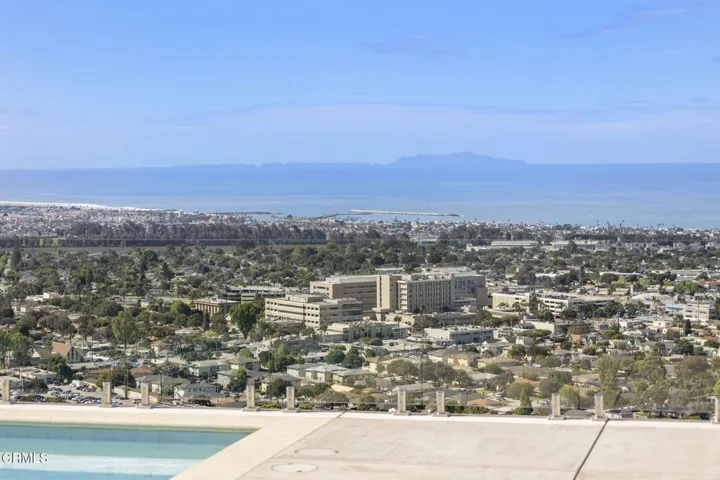 75-web-or-mls-UpmarketMedia-3254Break-03