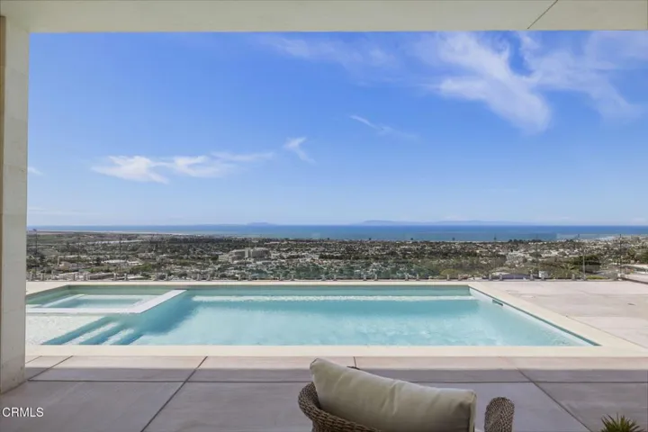 143-web-or-mls-UpmarketMedia-3254Break-3