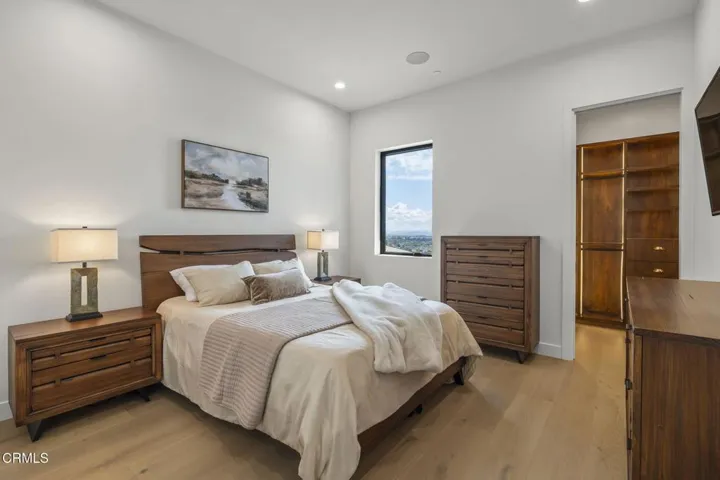 114-web-or-mls-UpmarketMedia-3254Break-1