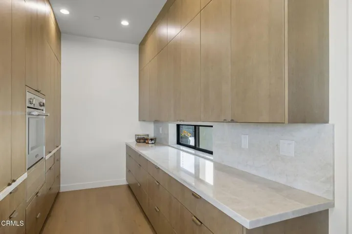 68-web-or-mls-UpmarketMedia-3254Break-19