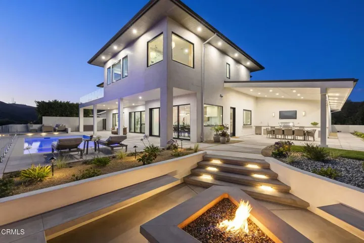 17-web-or-mls-UpmarketMedia-3254Break-tw
