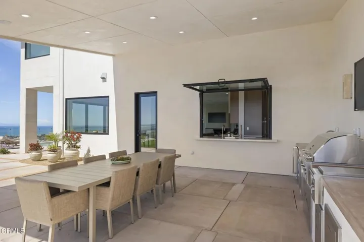 127-web-or-mls-UpmarketMedia-3254Break-2