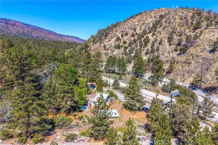 2164 Outer Hwy 2 Highway S, Wrightwood, California 92397