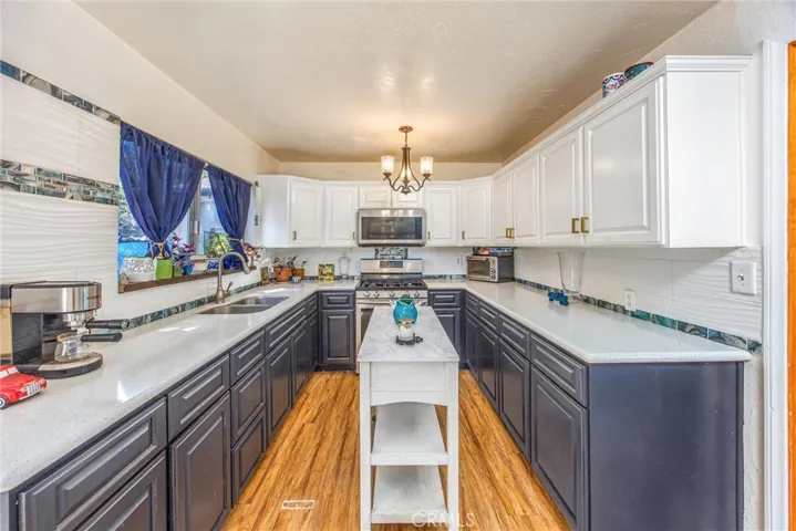 2164 Outer Hwy 2 Highway S, Wrightwood, California 92397