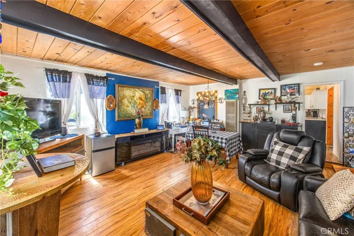2164 Outer Hwy 2 Highway S, Wrightwood, California 92397
