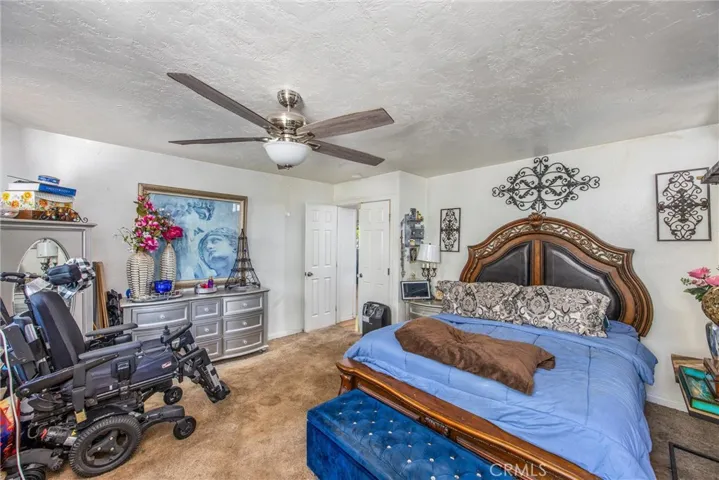 2164 Outer Hwy 2 Highway S, Wrightwood, California 92397