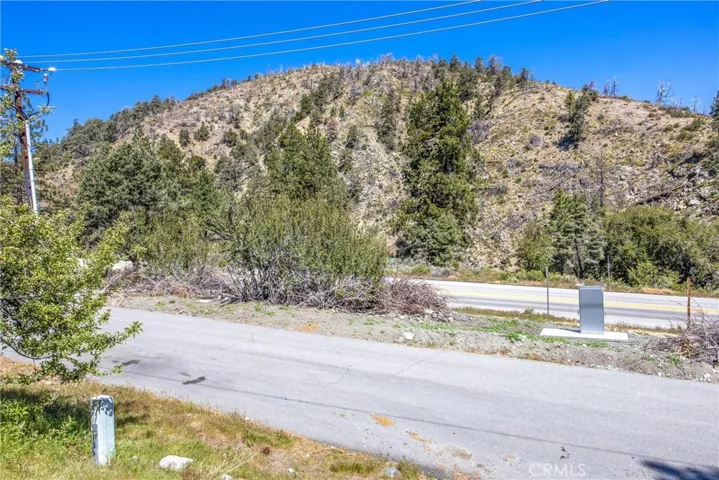 2164 Outer Hwy 2 Highway S, Wrightwood, California 92397