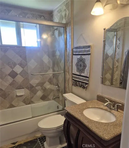 Updated hall bathroom
cropped photo