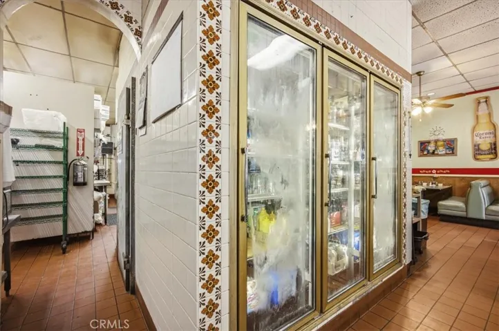 Refrigerator Side view Picture has been modified to show potential