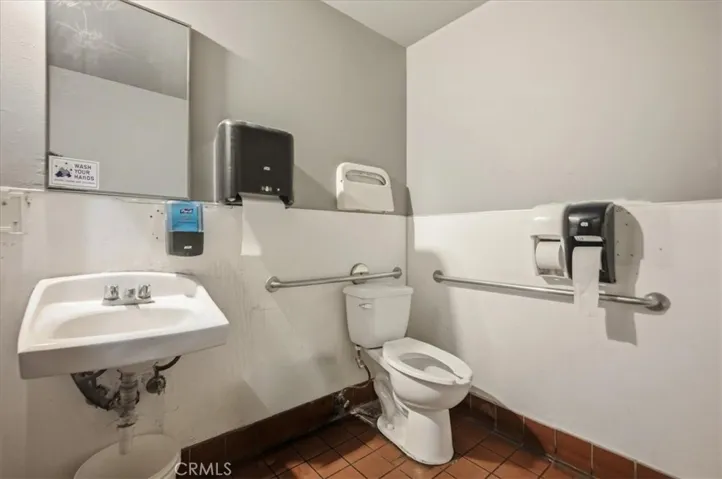 Second Restroom Picture has been modified to show potential