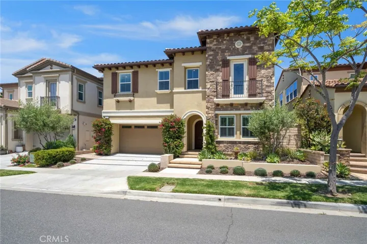 Beautiful and low maintenance front yard landscaping