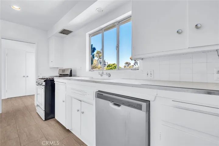 A kitchen