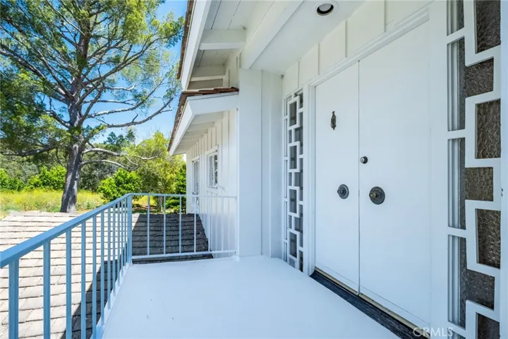 Mid-Century Vibes