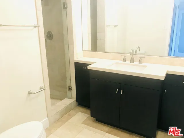 304 S Elm Drive 303, Beverly Hills, California 90212