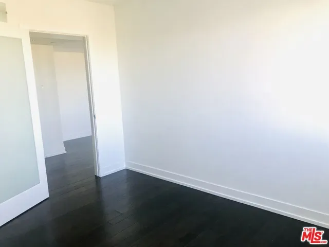 304 S Elm Drive 303, Beverly Hills, California 90212