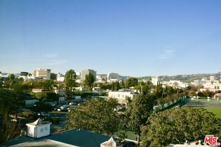 304 S Elm Drive 303, Beverly Hills, California 90212