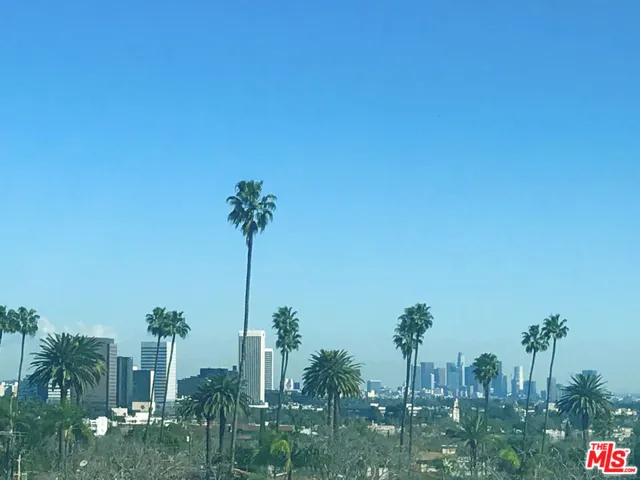 304 S Elm Drive 303, Beverly Hills, California 90212