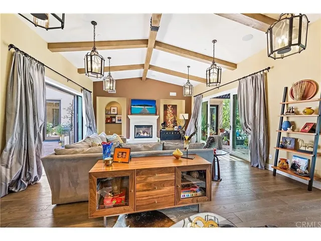9 Paniolo Road, Ladera Ranch, California 92694
