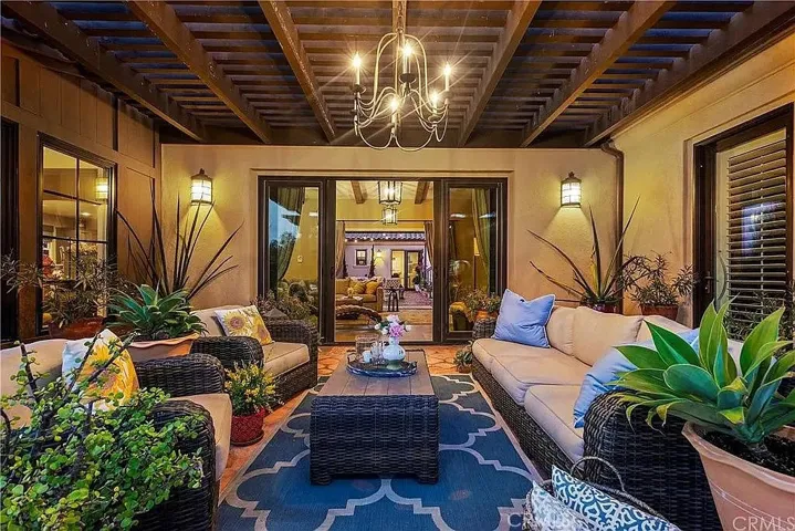 9 Paniolo Road, Ladera Ranch, California 92694