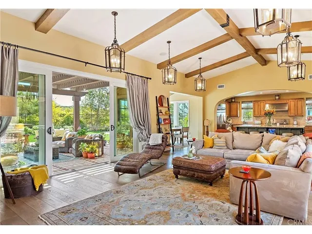 9 Paniolo Road, Ladera Ranch, California 92694