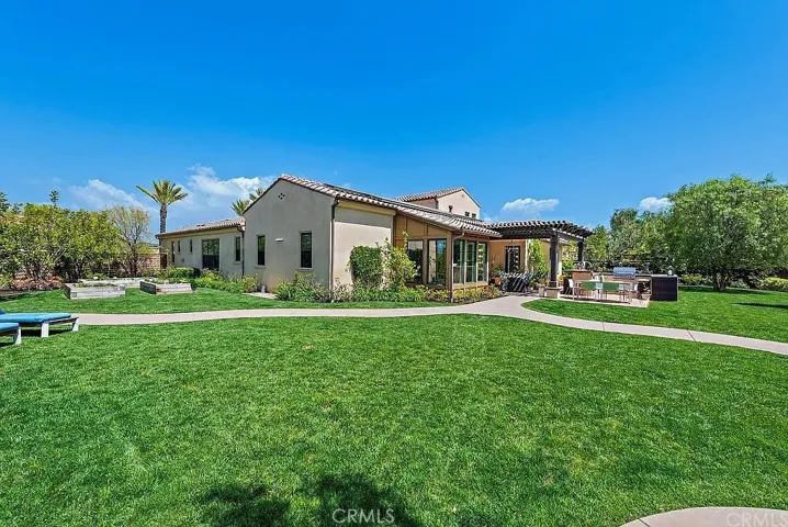 9 Paniolo Road, Ladera Ranch, California 92694