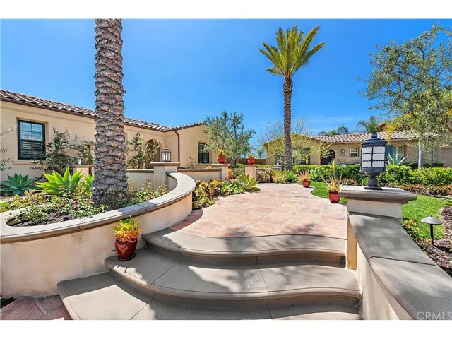 9 Paniolo Road, Ladera Ranch, California 92694