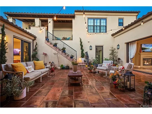 9 Paniolo Road, Ladera Ranch, California 92694