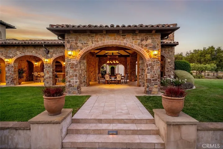 6520 Mira Cielo, San Luis Obispo, California 93401