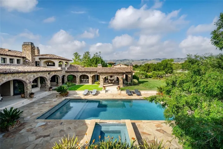6520 Mira Cielo, San Luis Obispo, California 93401