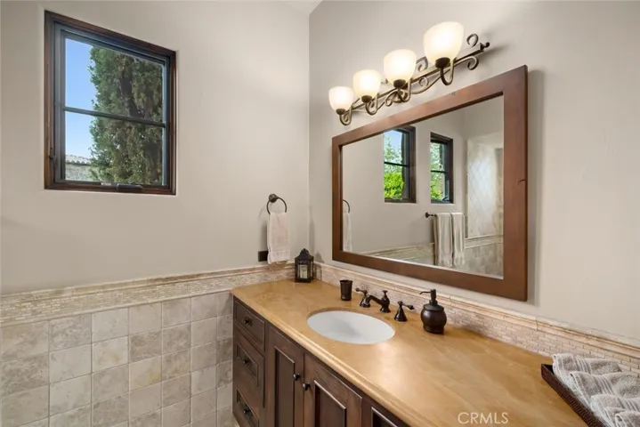 6520 Mira Cielo, San Luis Obispo, California 93401