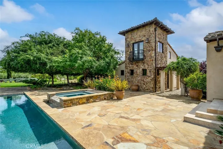 6520 Mira Cielo, San Luis Obispo, California 93401