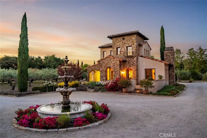 6520 Mira Cielo, San Luis Obispo, California 93401