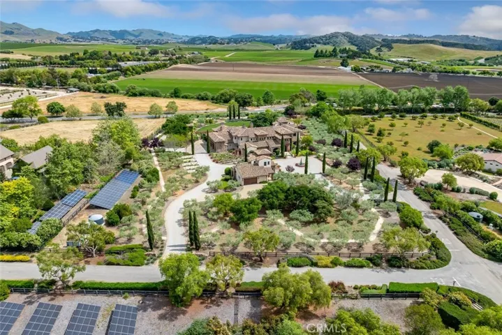 6520 Mira Cielo, San Luis Obispo, California 93401