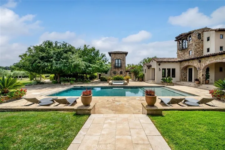 6520 Mira Cielo, San Luis Obispo, California 93401