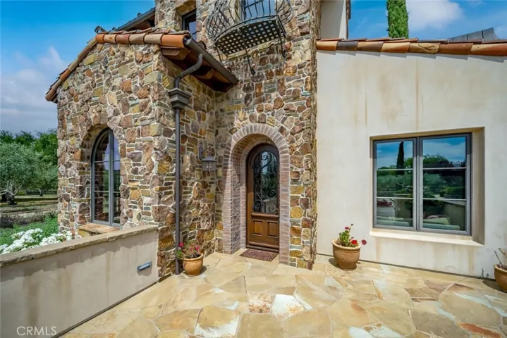 6520 Mira Cielo, San Luis Obispo, California 93401